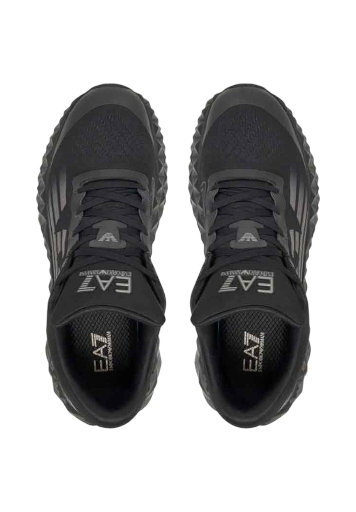Sneakers X8X239 Triple Black, Gunmeta
