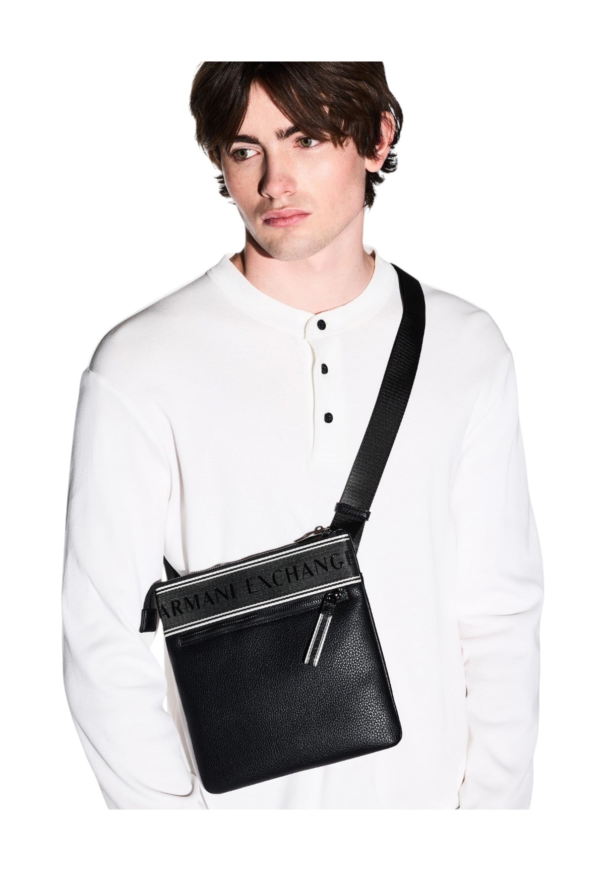 Borsello a Tracolla XM002610 Black