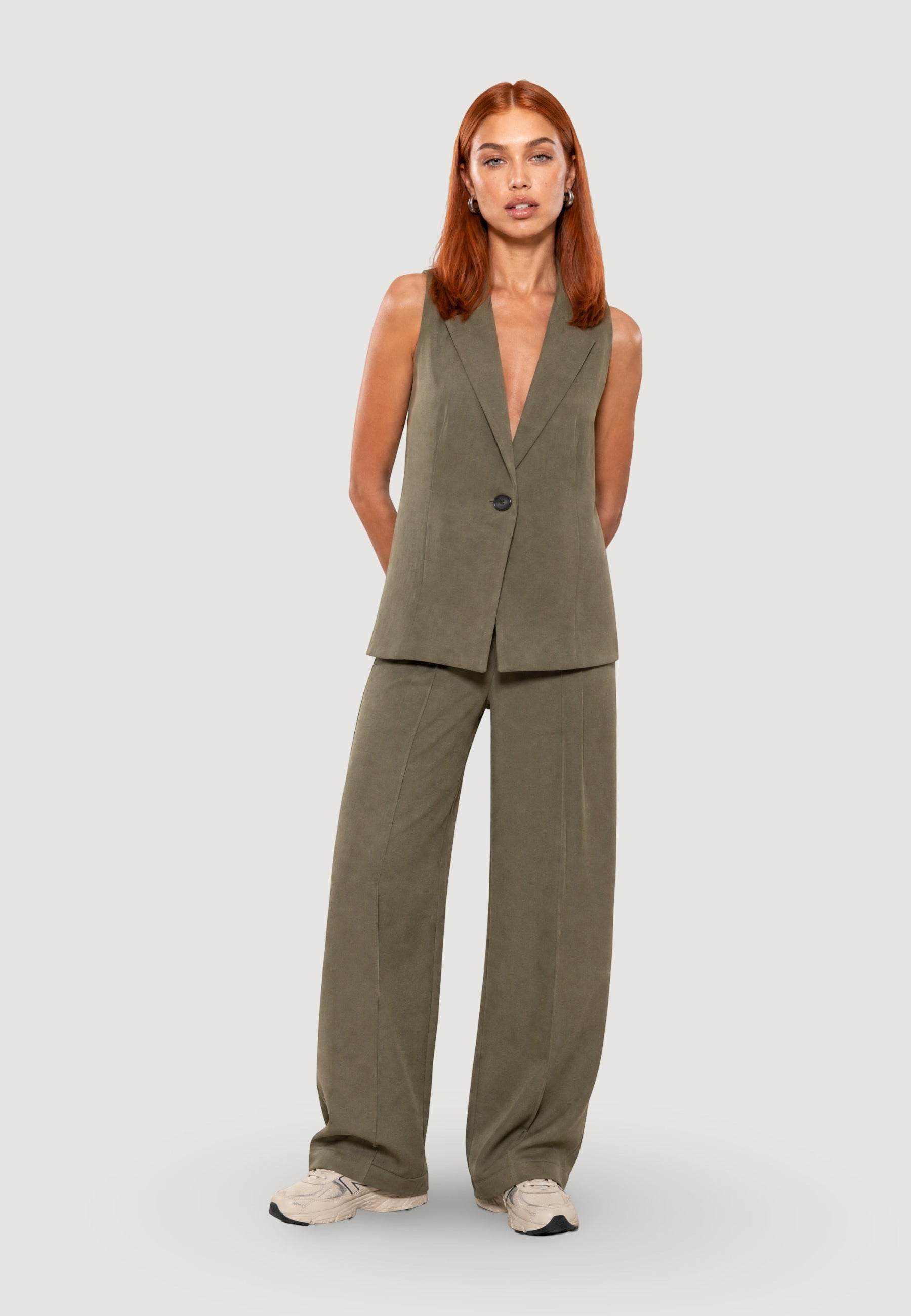 Gilet Elegante gilet tencel 30912-2 Militare