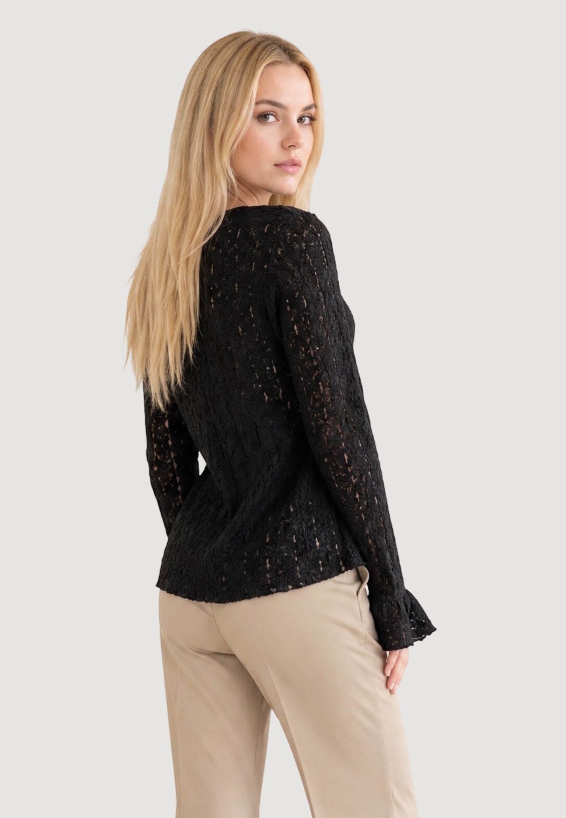 Top top in pizzo elastico c/manica rouches T2517 Nero