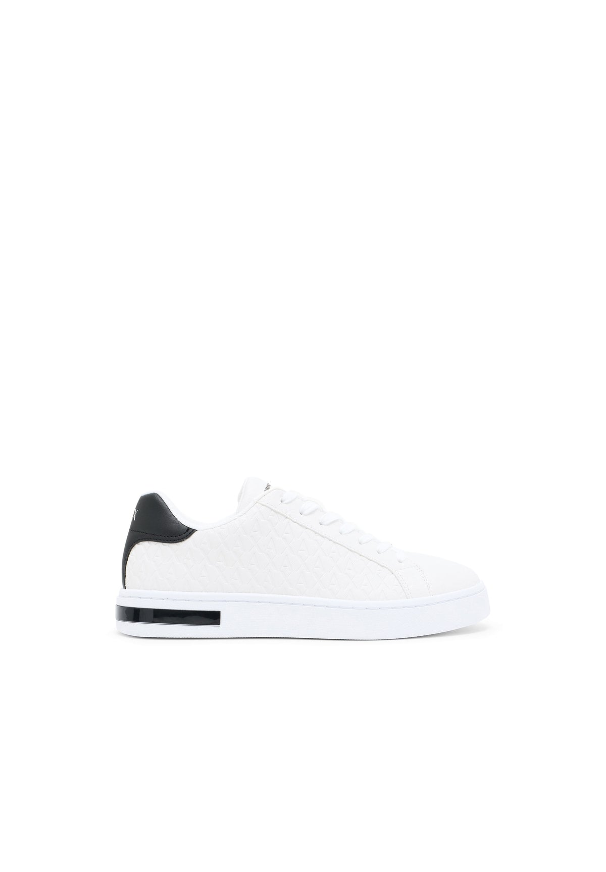 Sneakers XM000140 Optic White, Black