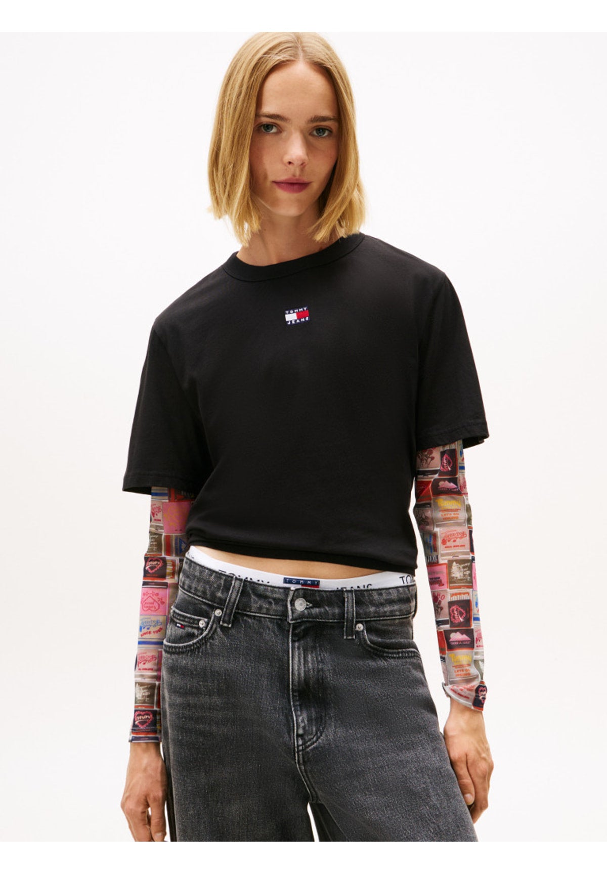 T-shirt a Maniche Corte Tjw Bxy Badge Tee Ex DW0DW22202 Black
