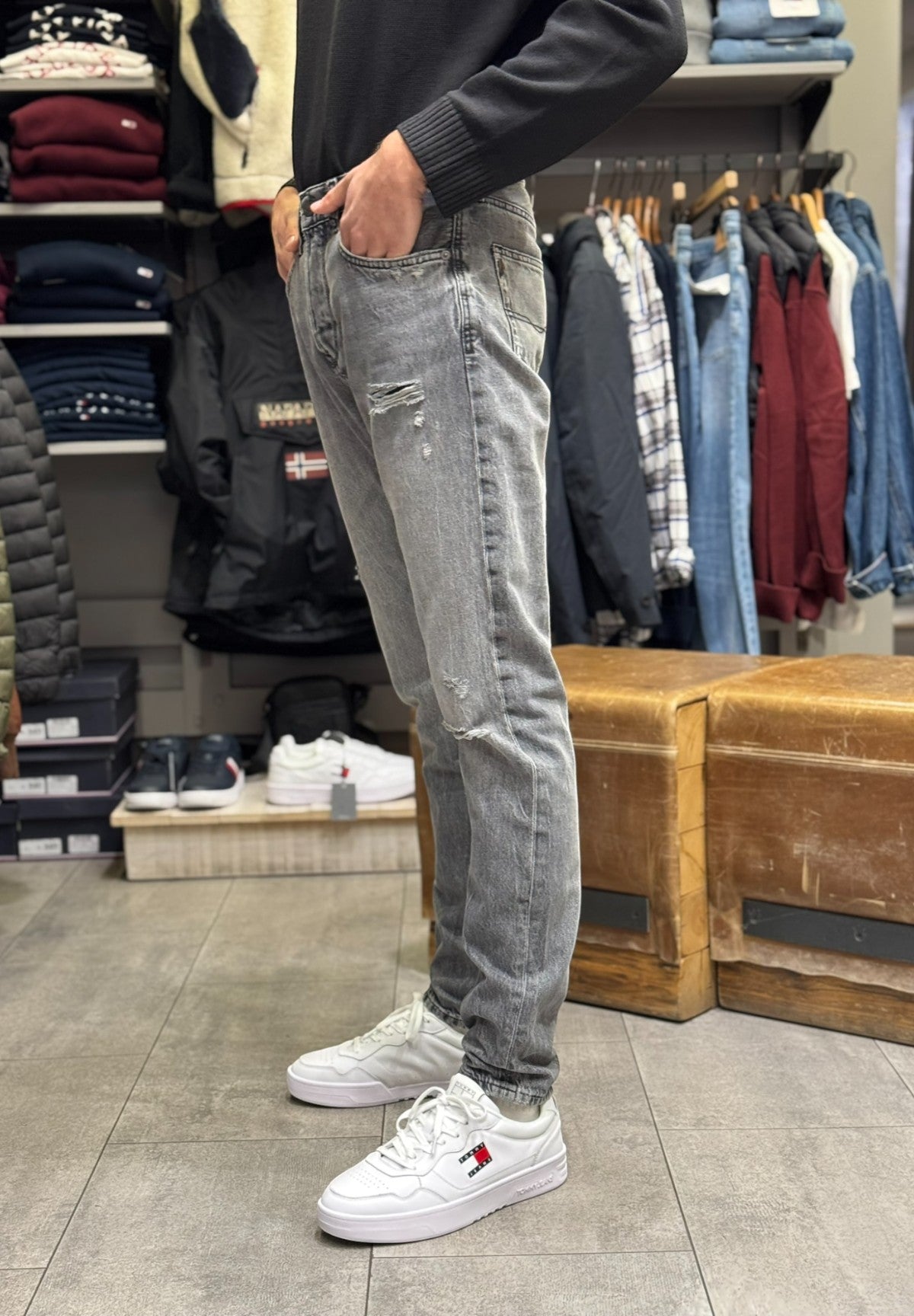 Jeans Tapered Jeans Torn Carbon - Lunghezza: 32 PM2079662 Denim