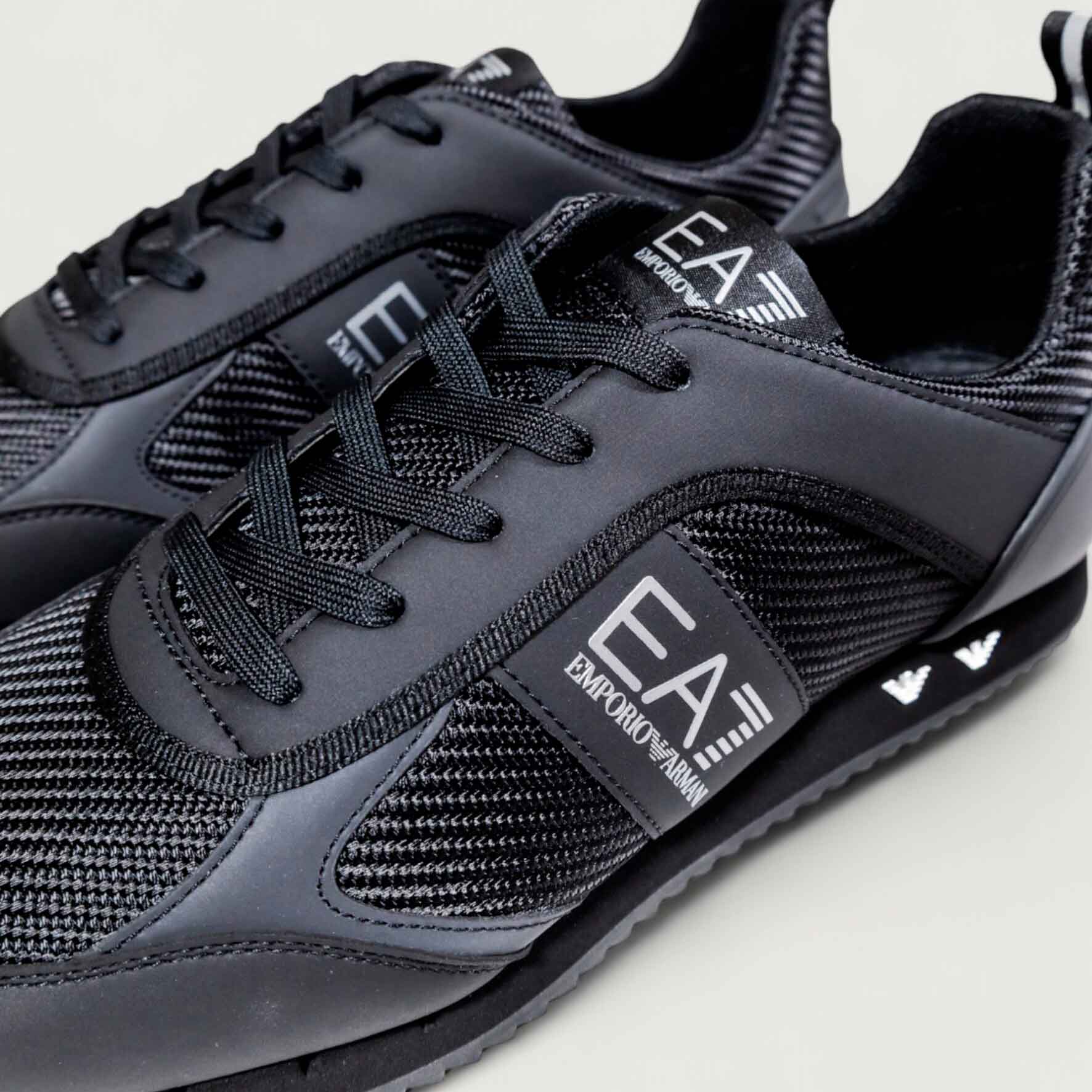 Sneakers 7X000337 Triple black, silver