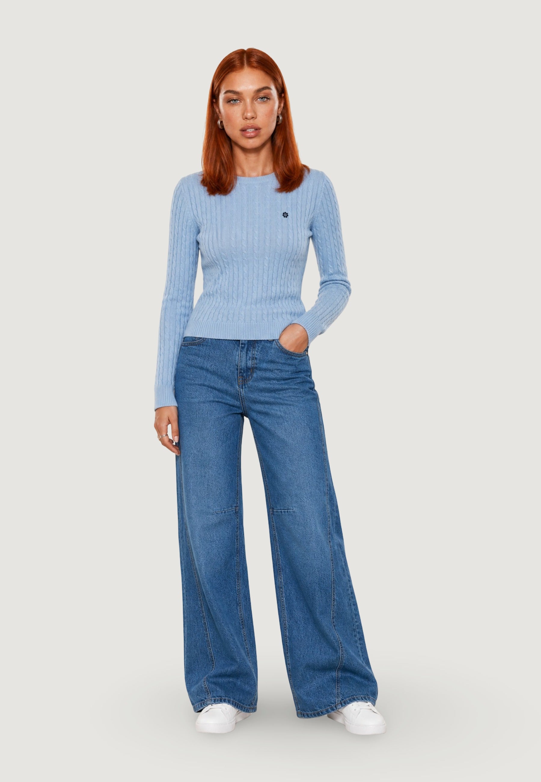 Maglione Girocollo giro treccia + ricamo fiore 26234 Cielo