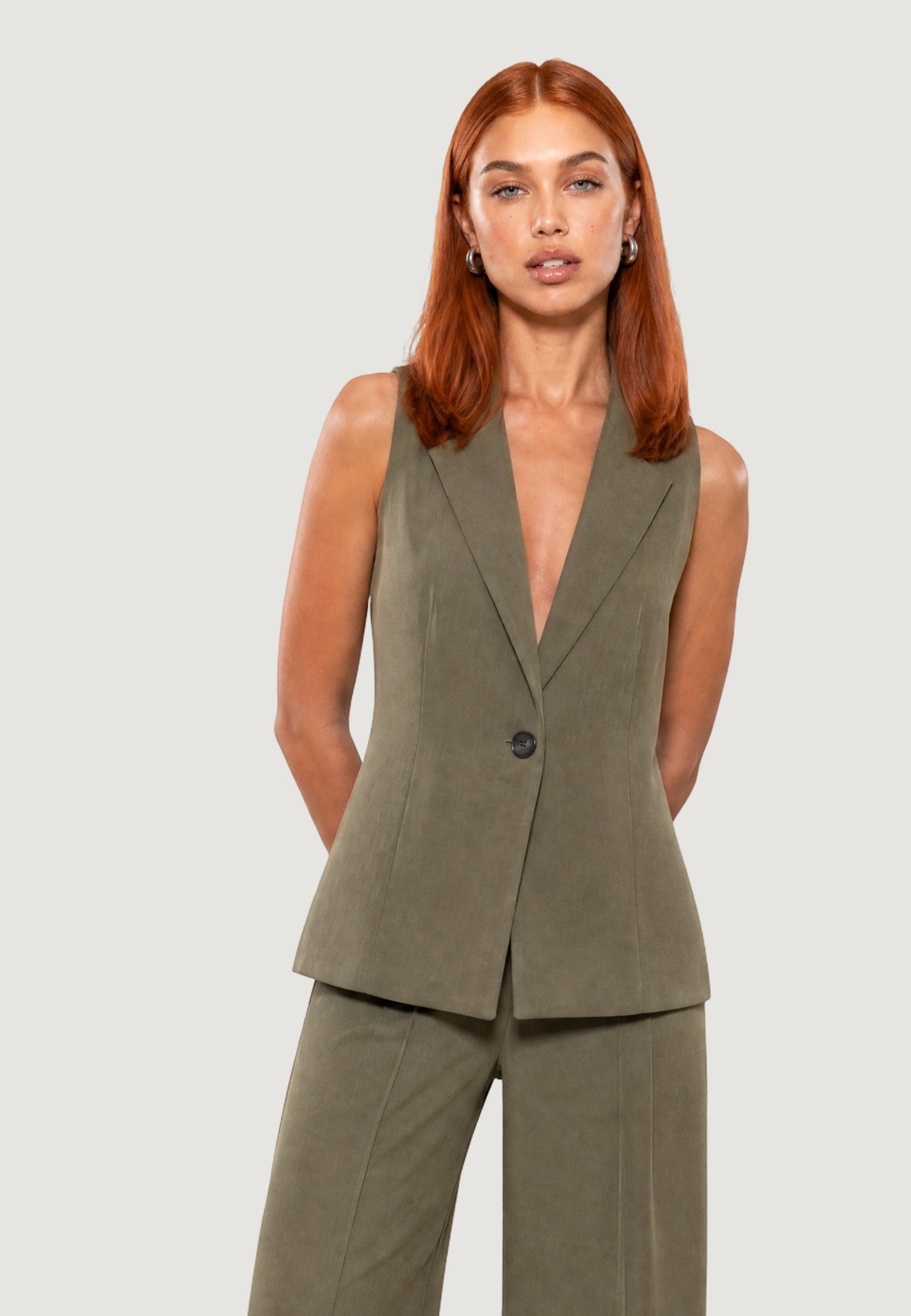 Gilet Elegante gilet tencel 30912-2 Militare