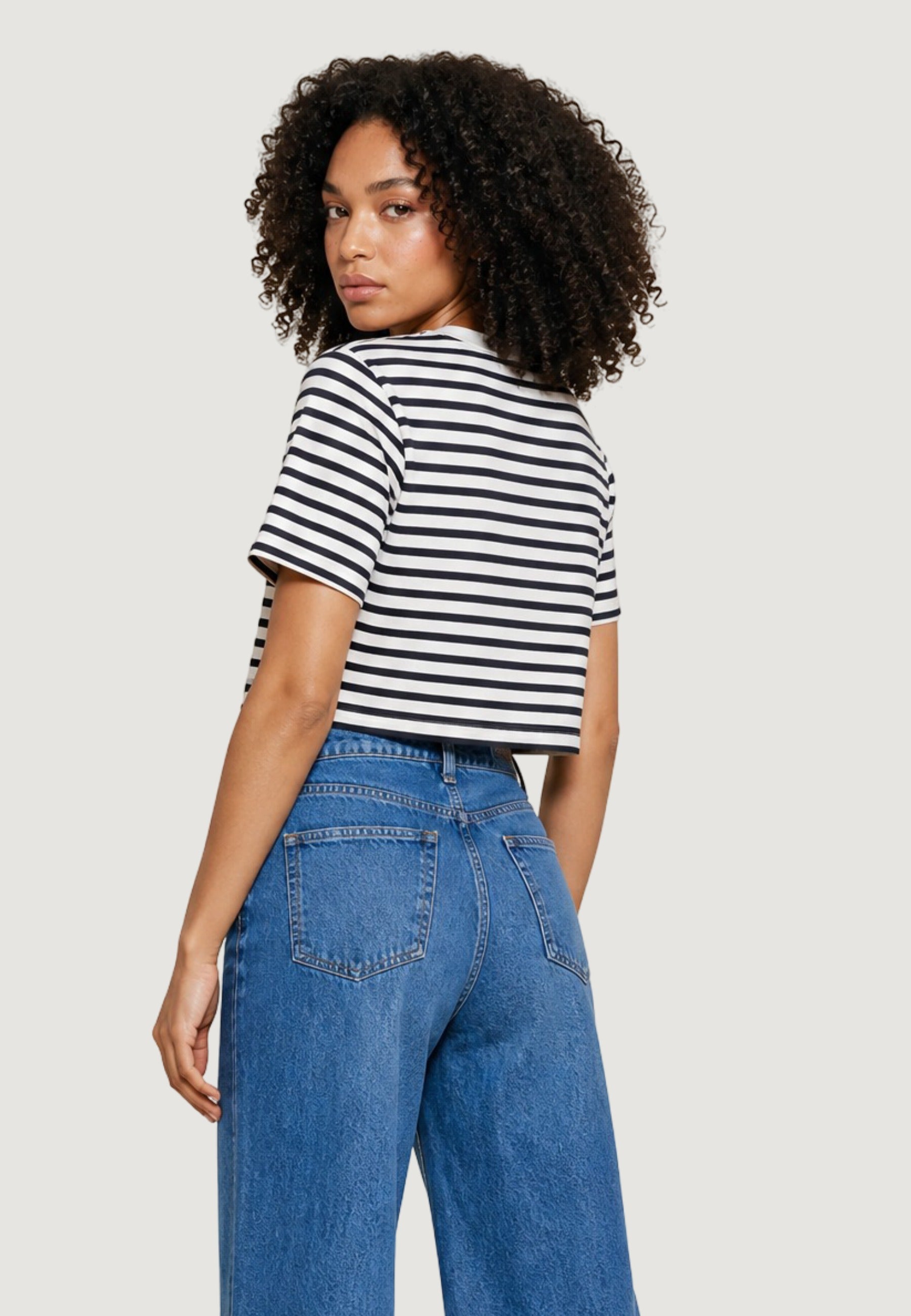 T-shirt a Maniche Corte SLE6TS241028D Panna, blu