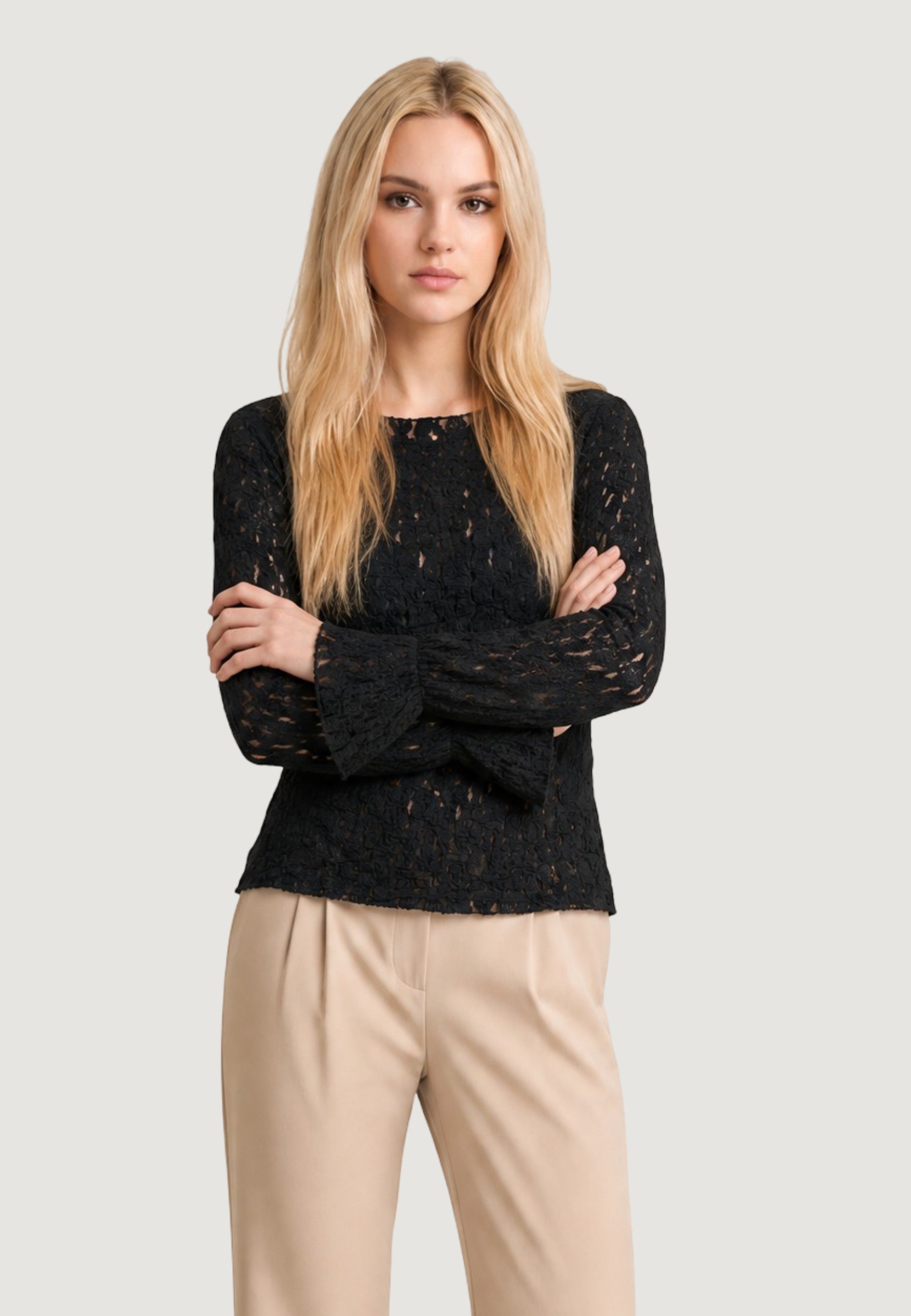 Top top in pizzo elastico c/manica rouches T2517 Nero