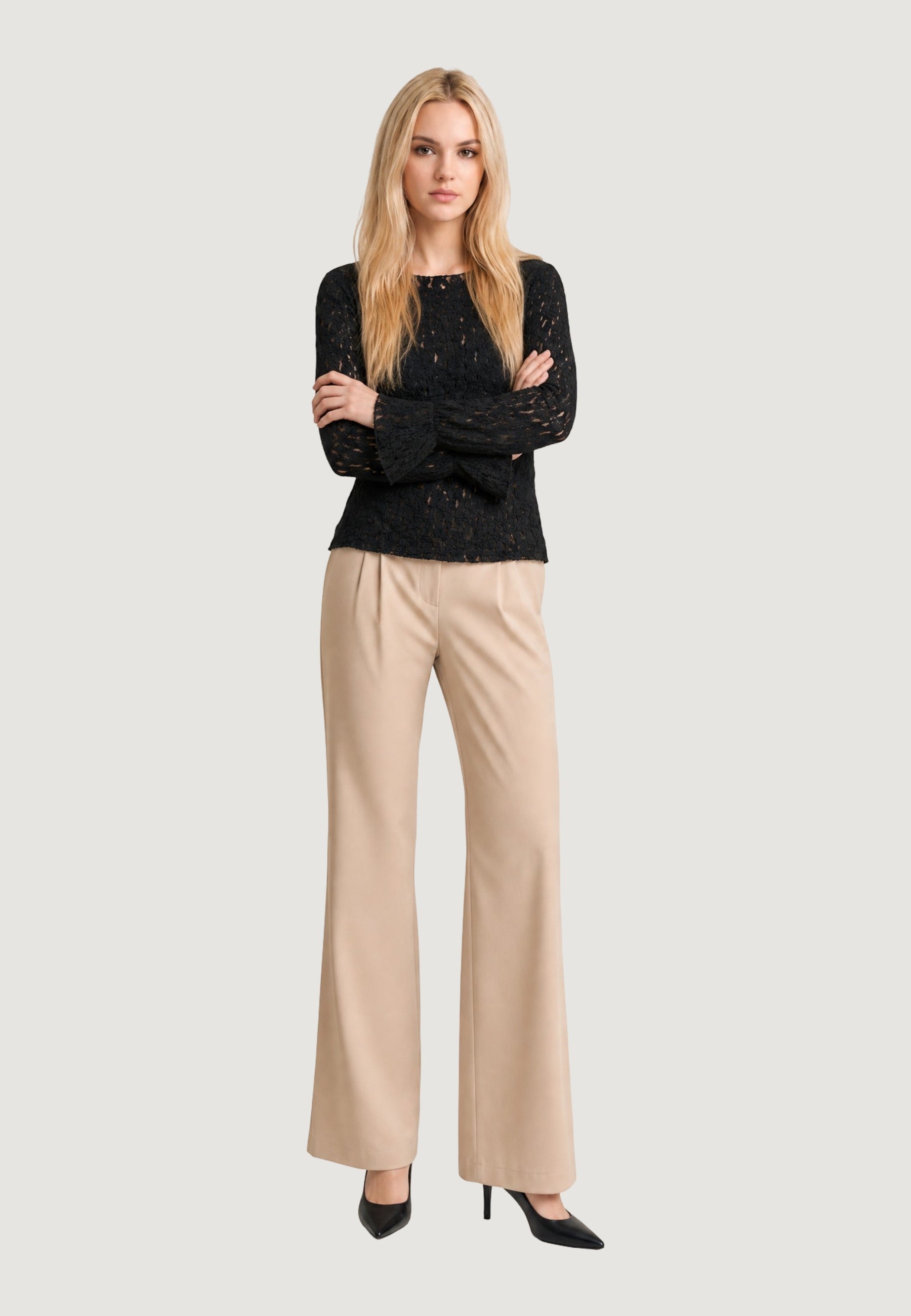 Top top in pizzo elastico c/manica rouches T2517 Nero
