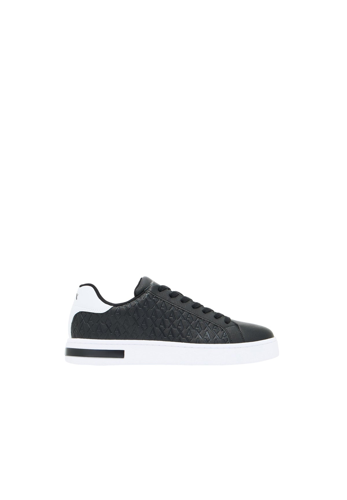 Sneakers XM000140 Black, Optic White