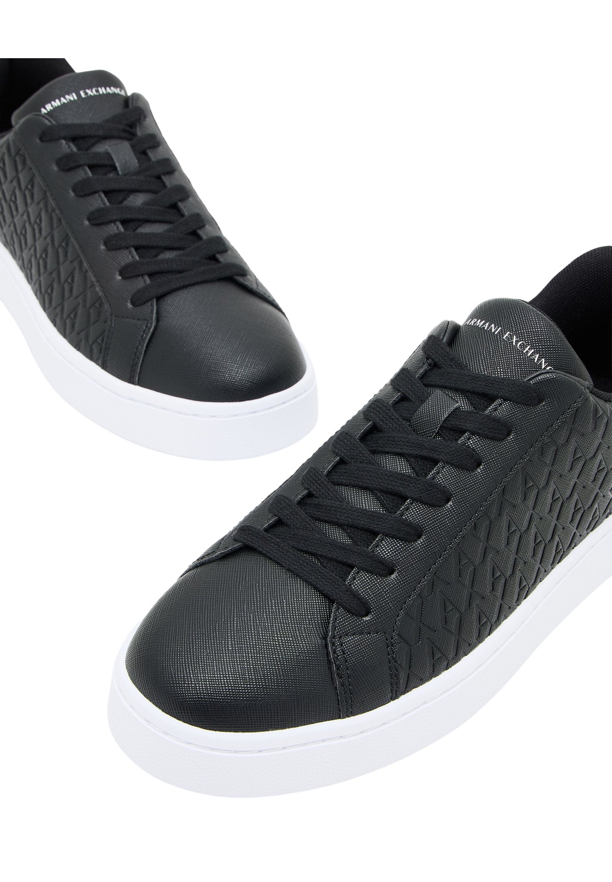 Sneakers XM000140 Black, Optic White