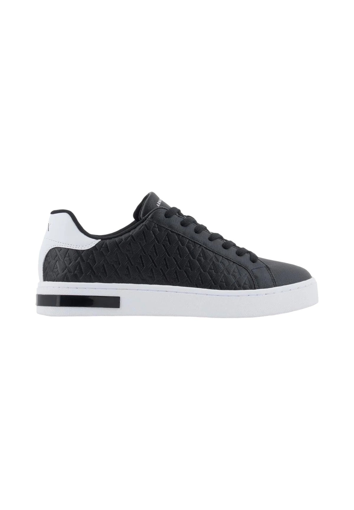 Sneakers XM000140 Black, Optic White