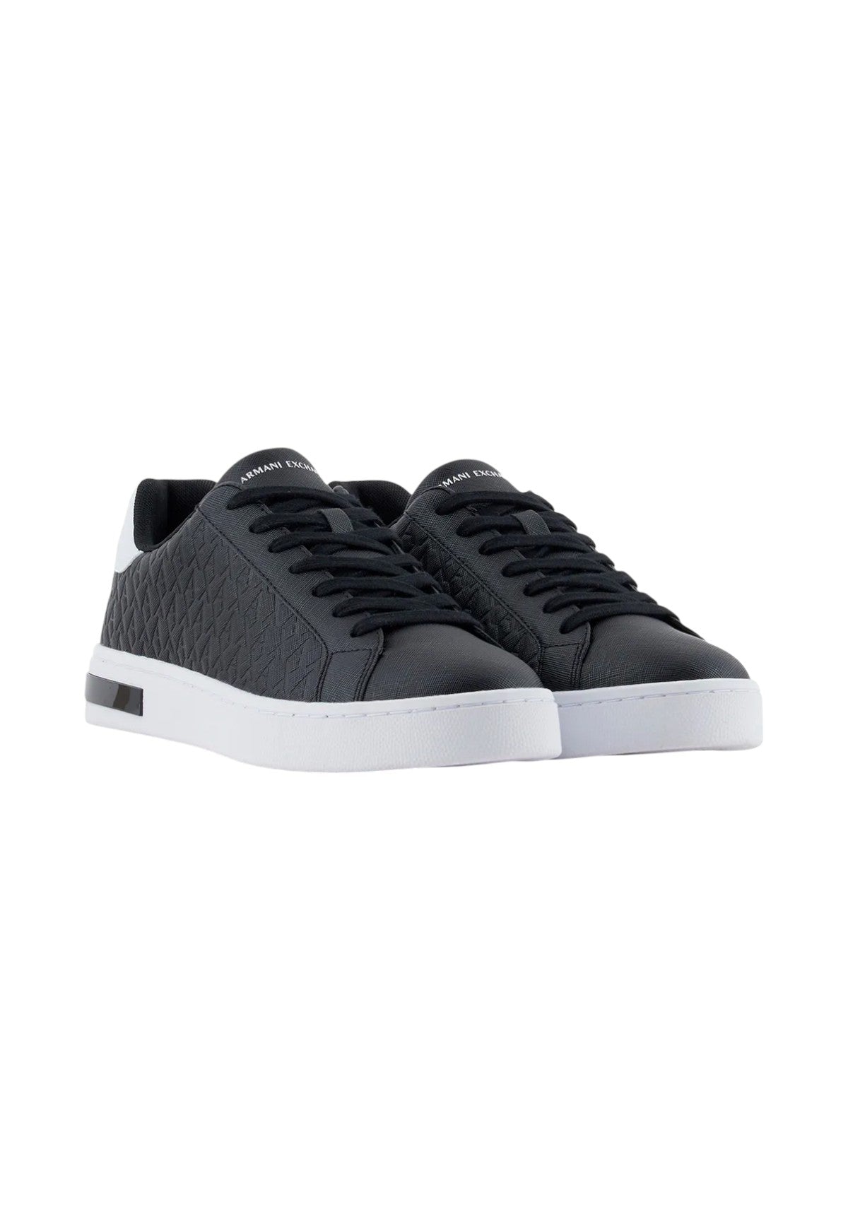 Sneakers XM000140 Black, Optic White