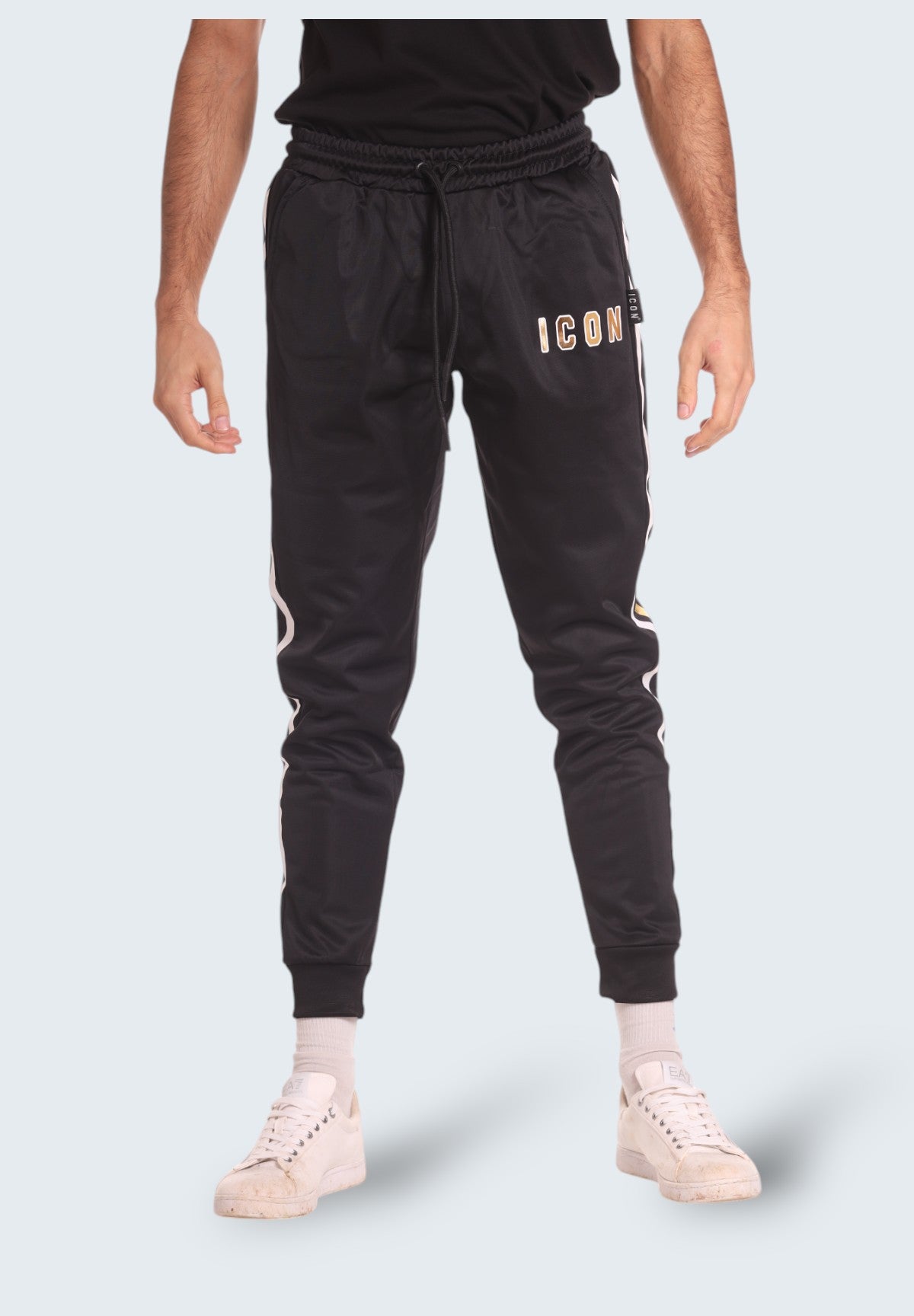 Pantaloni Tuta Jogger Con Bande Laterali IU9046P Nero