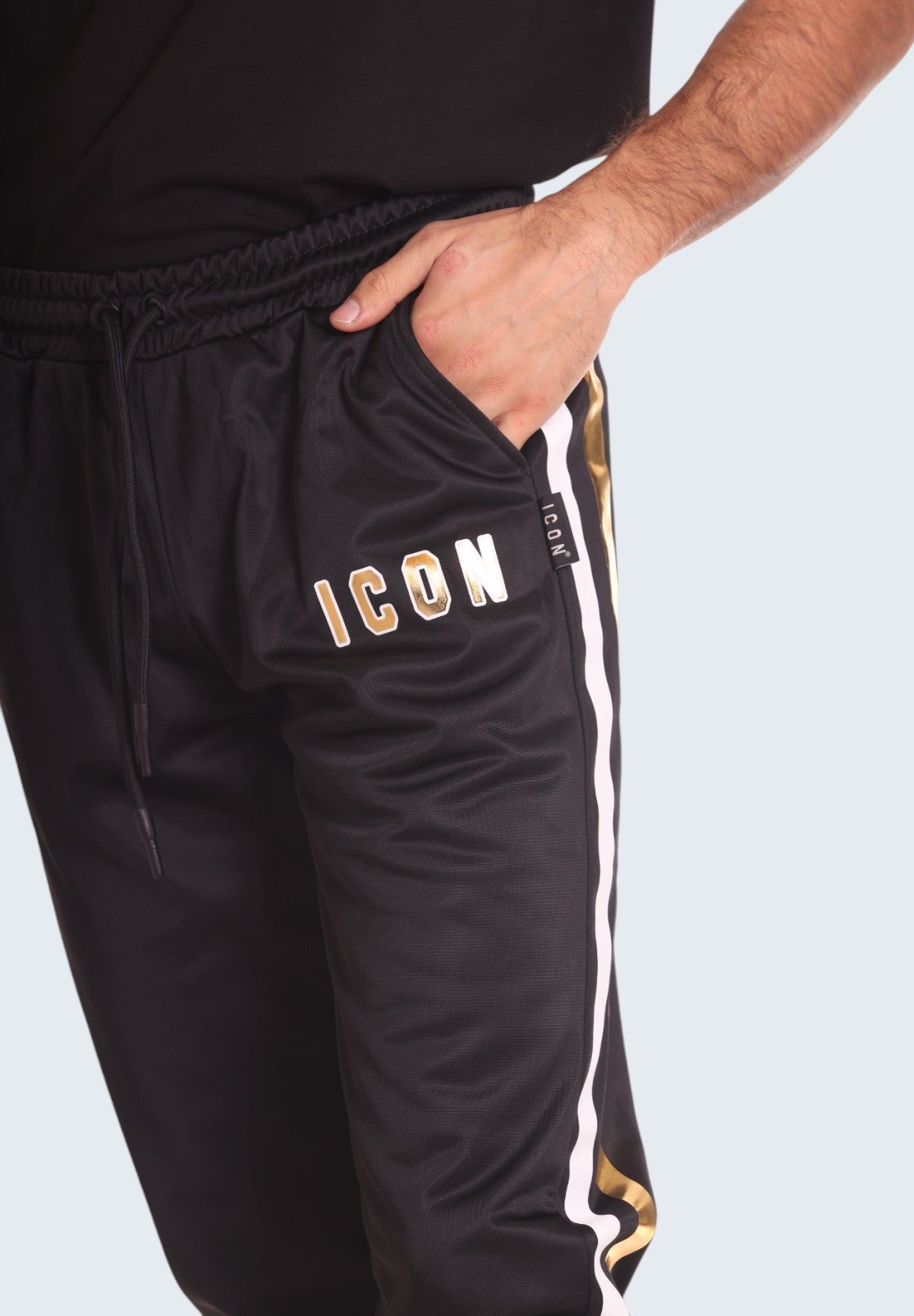 Pantaloni Tuta Jogger Con Bande Laterali IU9046P Nero