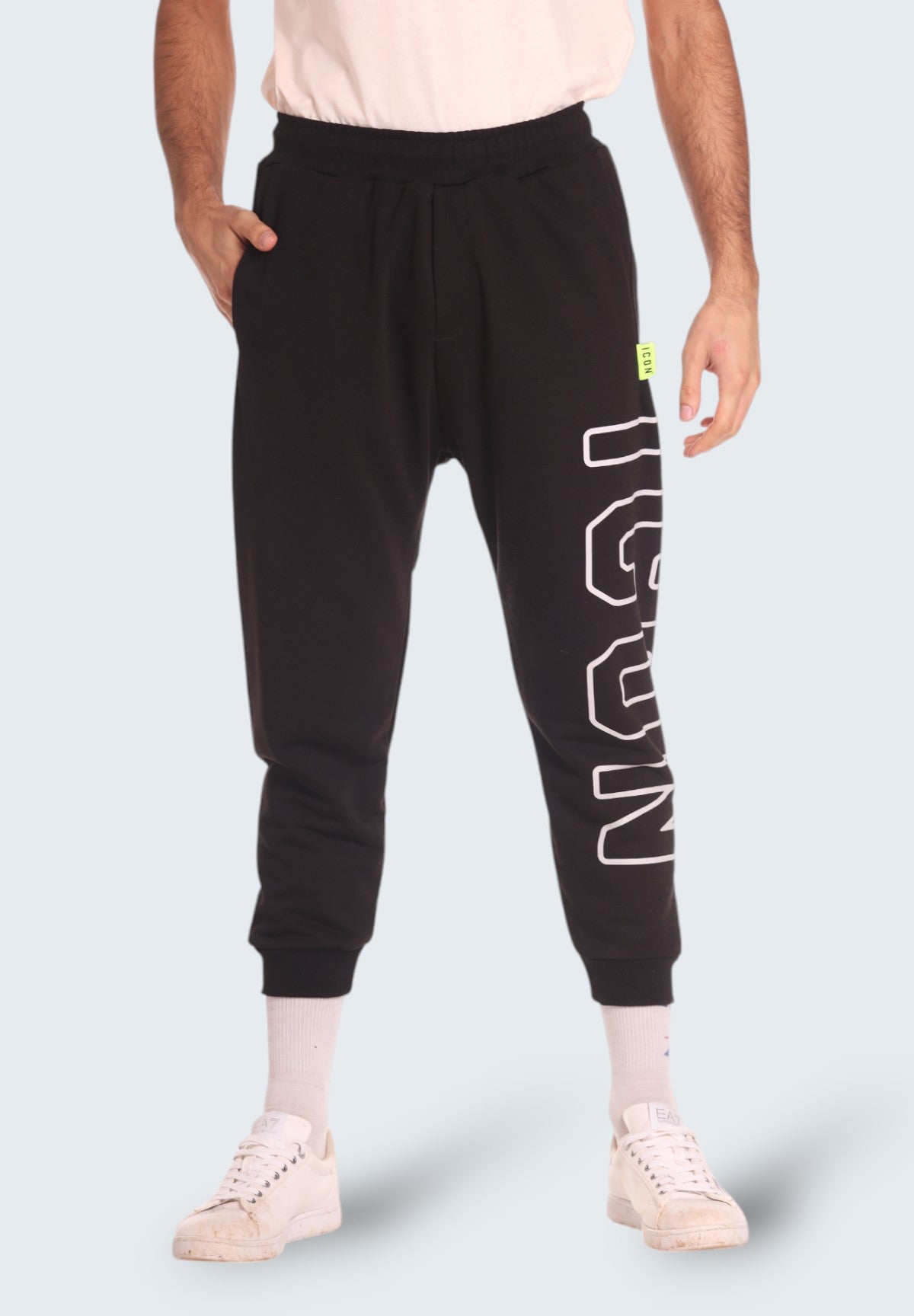 Pantaloni Tuta Jogger Con Stampa Laterale IU9137P Nero