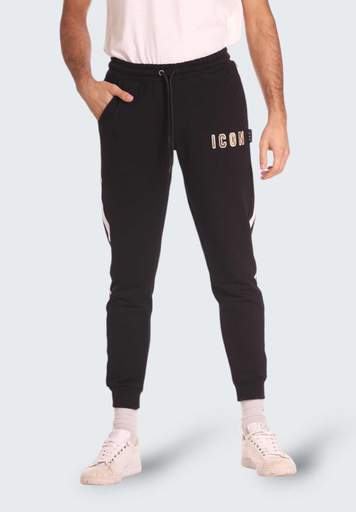 Pantaloni Tuta Jogger In Felpa Con Bande Laterali IU9224P Nero