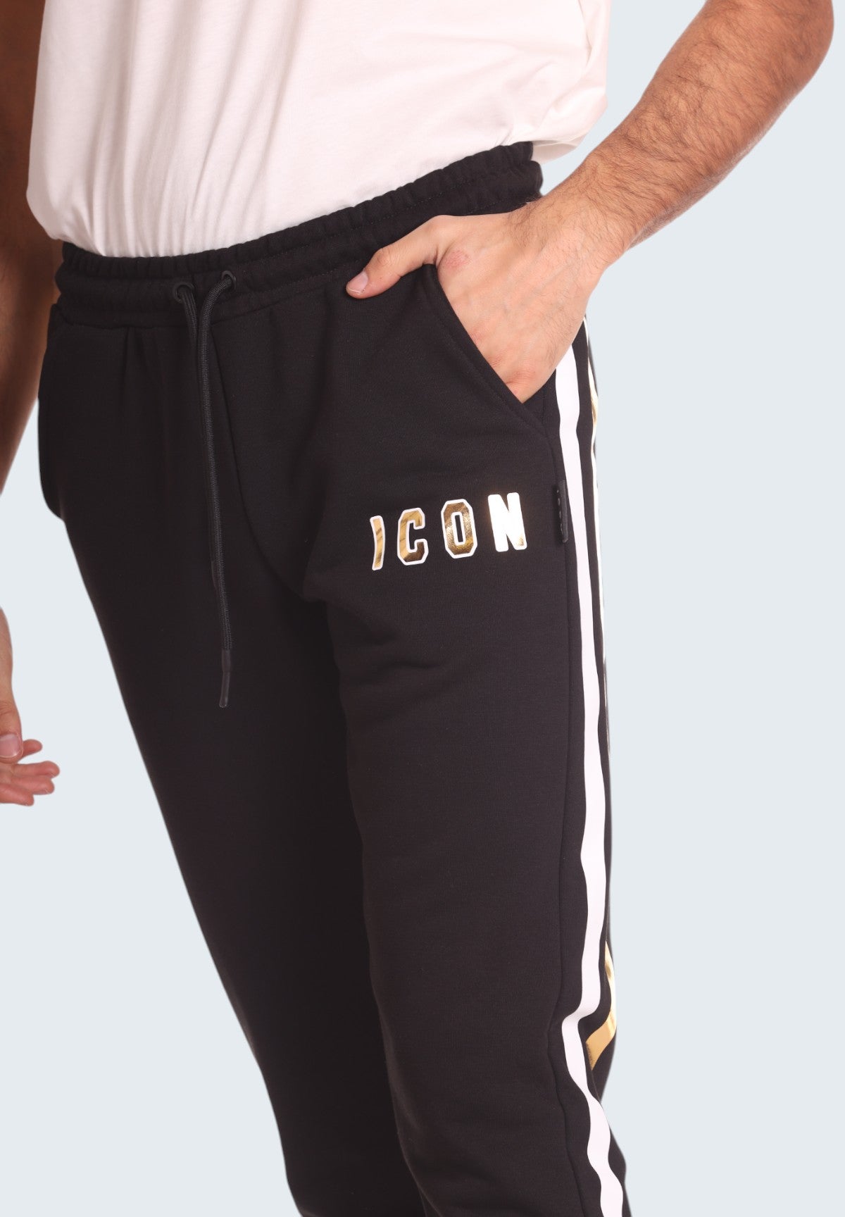 Pantaloni Tuta Jogger In Felpa Con Bande Laterali IU9224P Nero