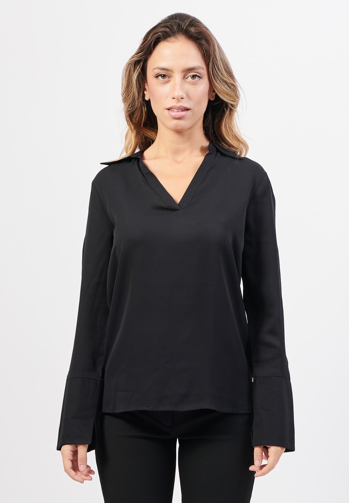 Blusa Blusa con Scollo a V GPA24288BL Black