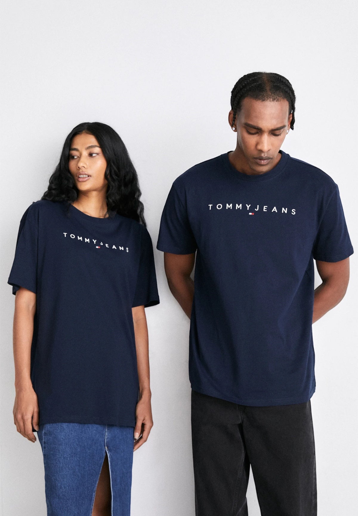 T-shirt con Stampa Tjm Reg Linear Logo DM0DM17993 Dark Night Navy