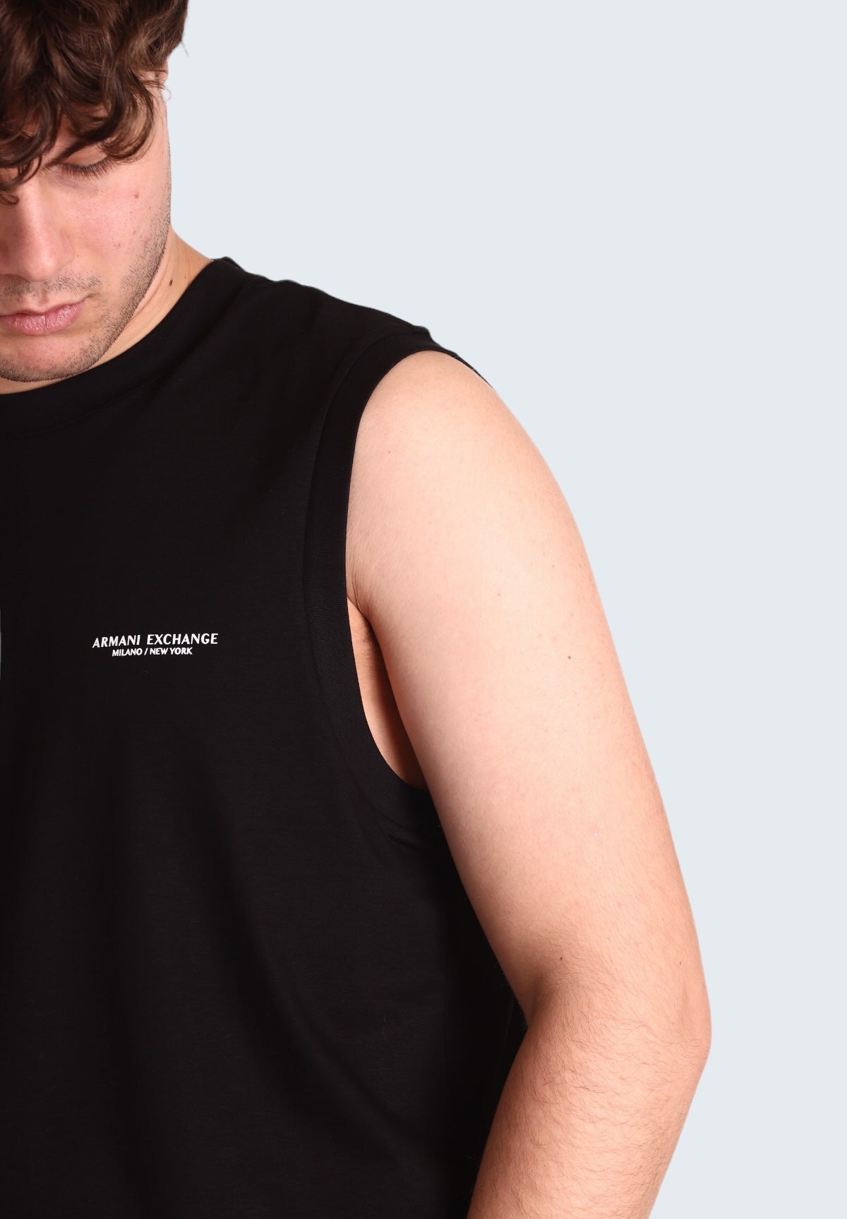 8nzh97 Black tank top